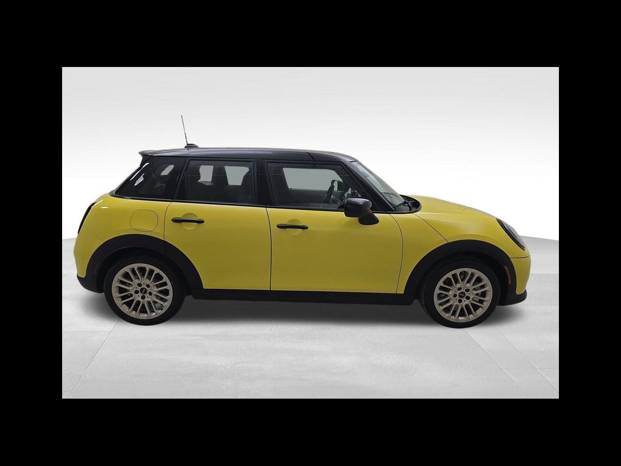2026 MINI Cooper S SIGNATURE PLUS