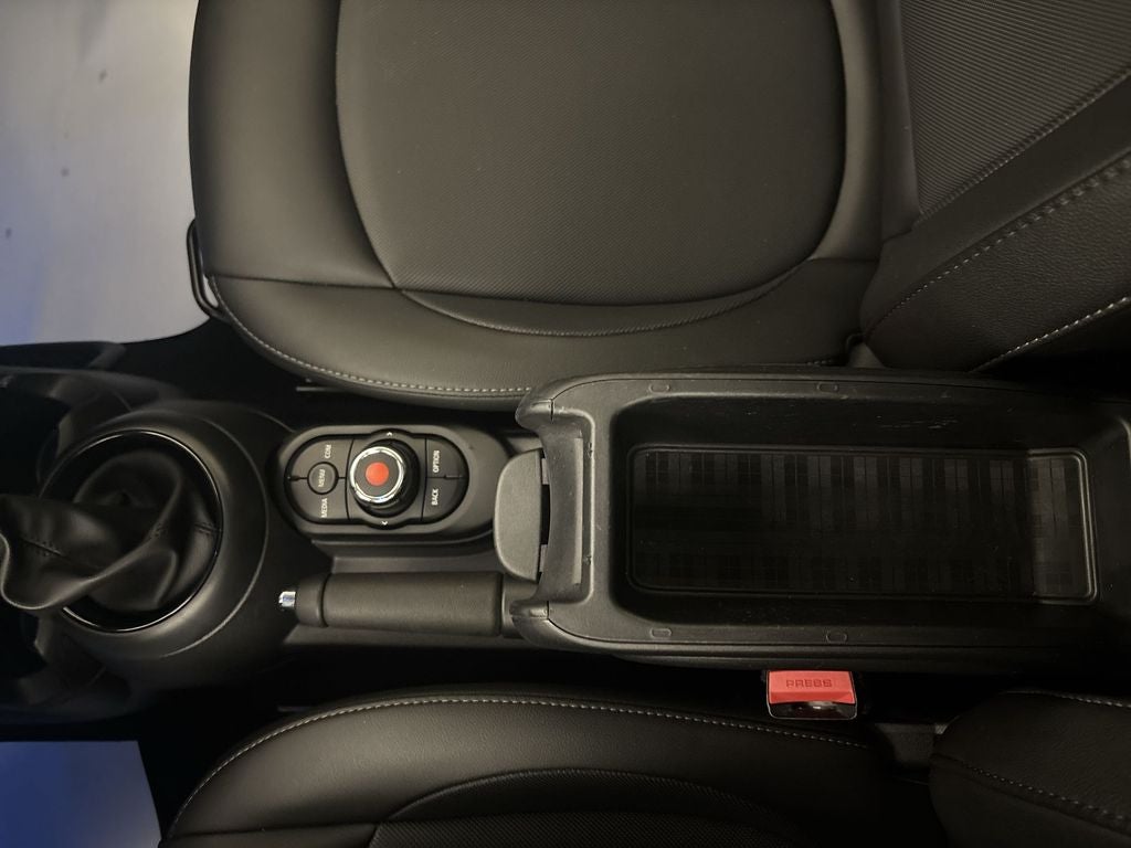 2019 MINI Cooper Cooper