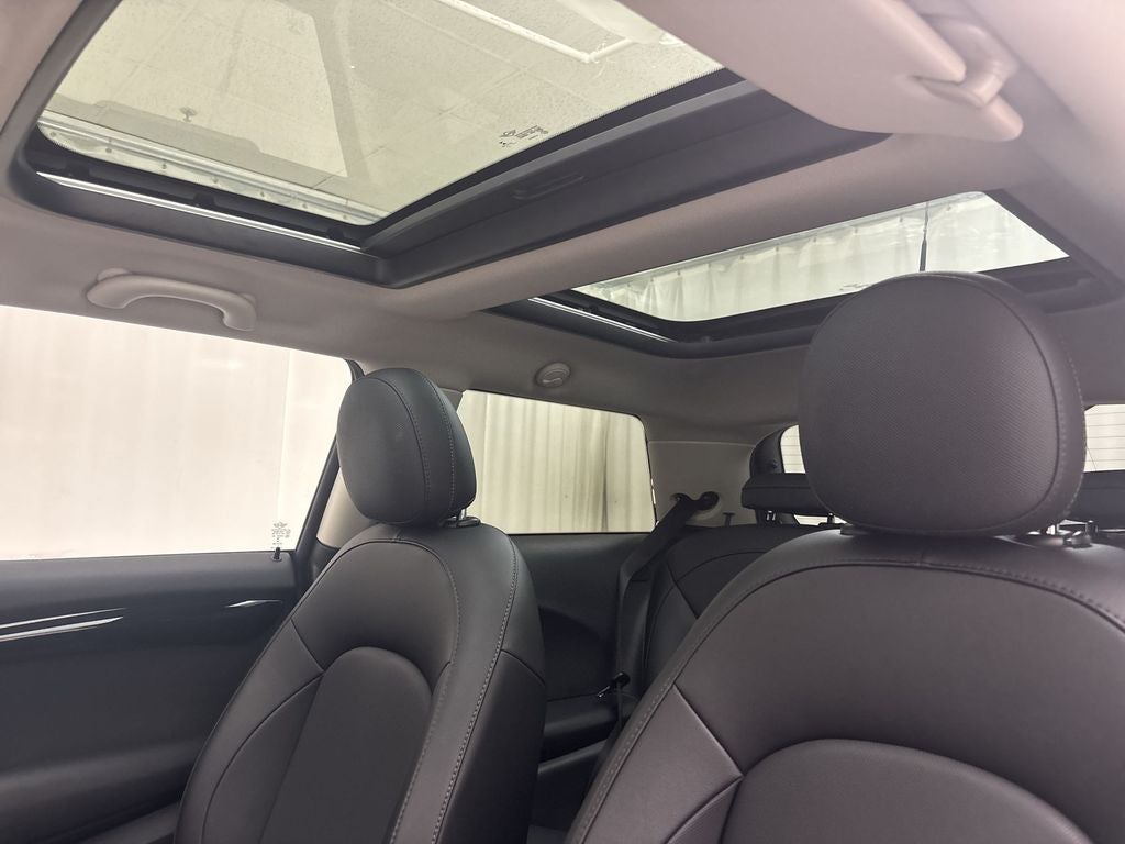 2019 MINI Cooper Cooper