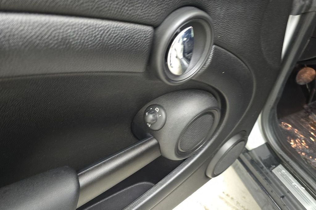 2015 MINI Cooper Base