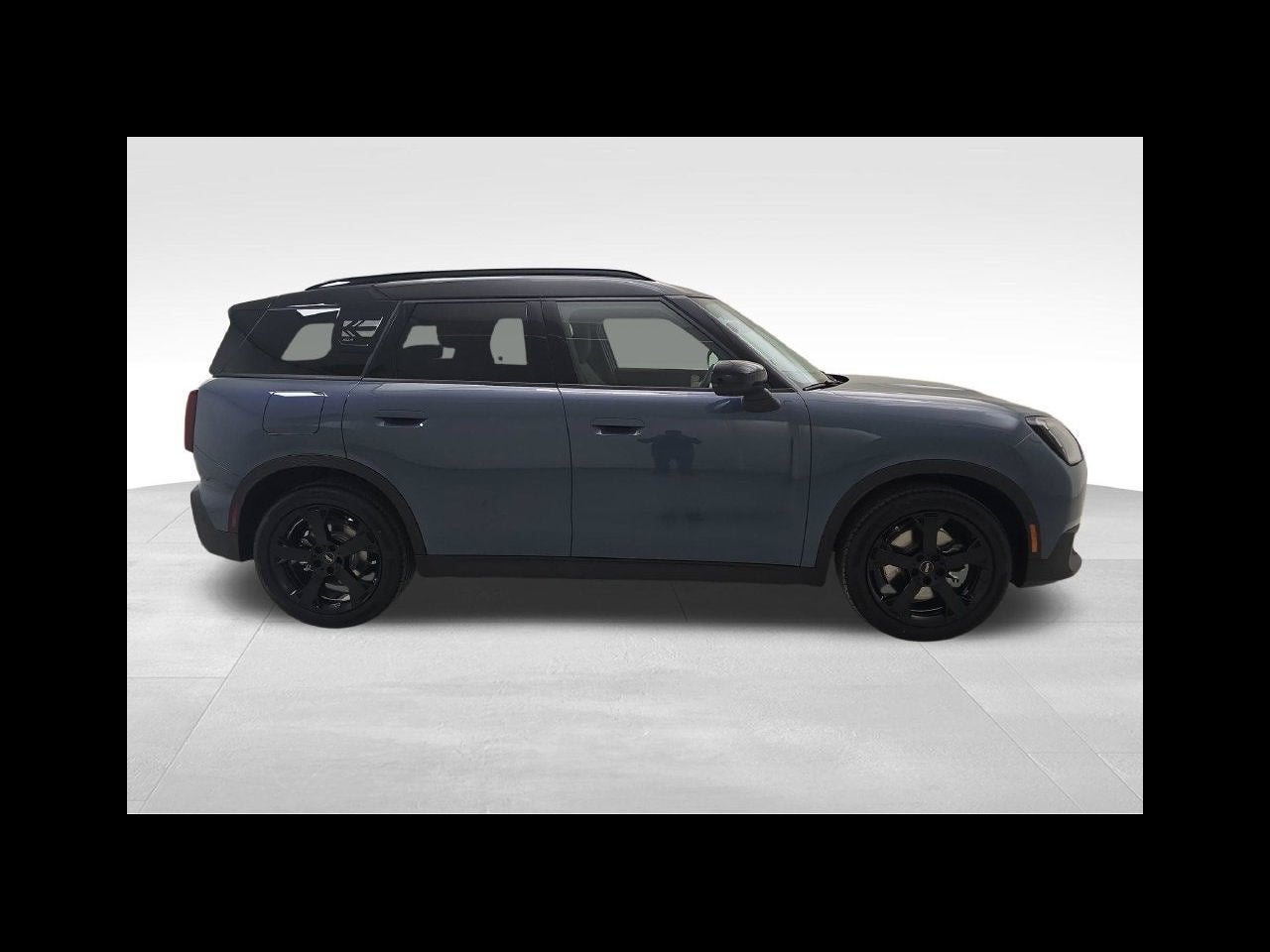 2027 MINI Cooper S Countryman ICONIC