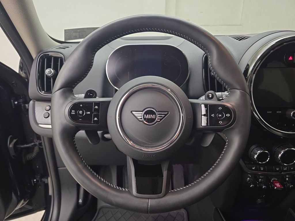 2024 MINI Cooper S Countryman Iconic