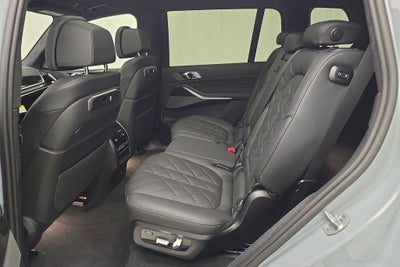 2027 BMW X7 xDrive40i
