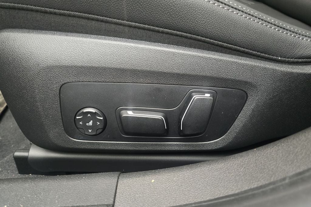 2026 BMW 330i 330i xDrive