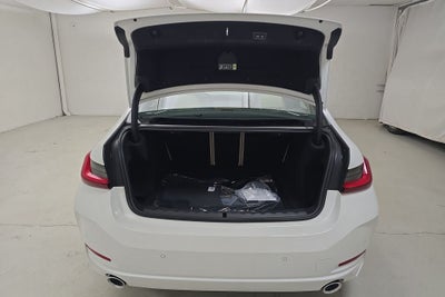 2026 BMW 330i 330i xDrive
