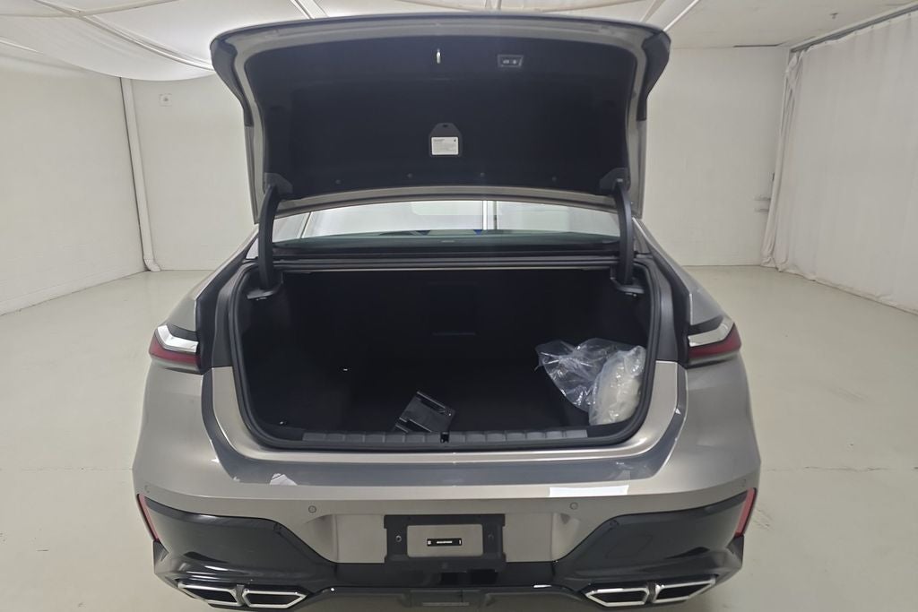 2023 BMW 760i 760i xDrive