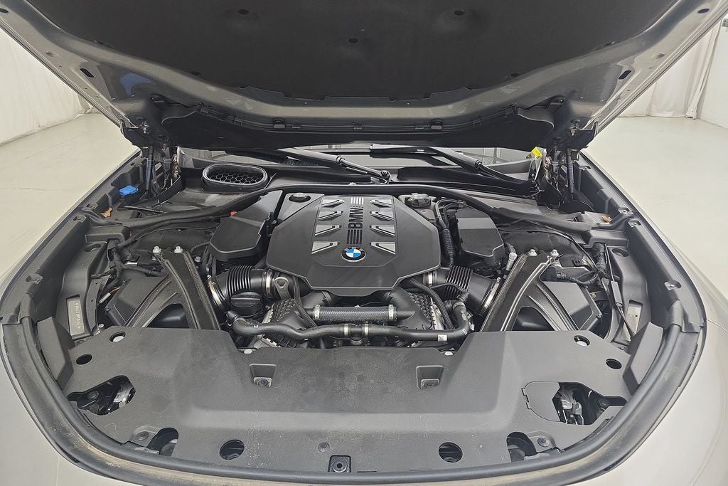 2023 BMW 760i 760i xDrive