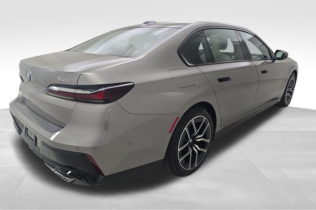 2023 BMW 760i 760i xDrive