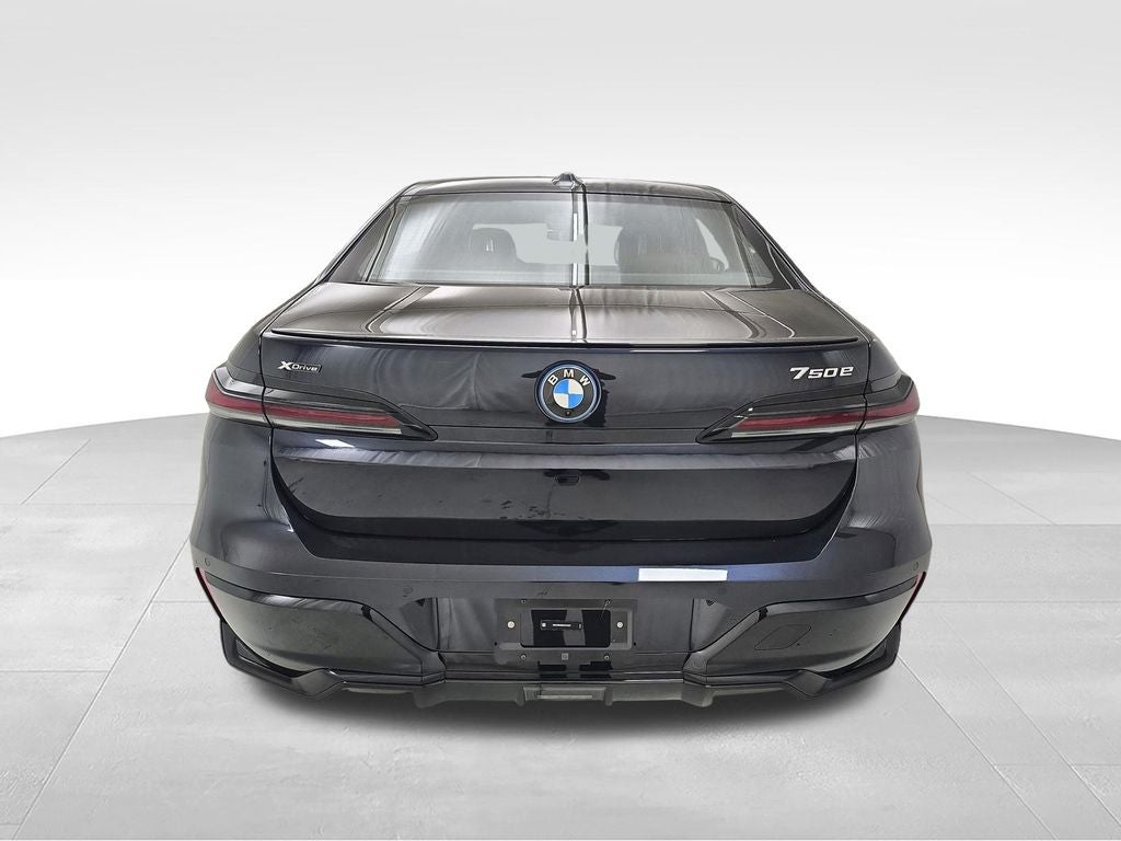 2025 BMW 750e xDrive 750e xDrive