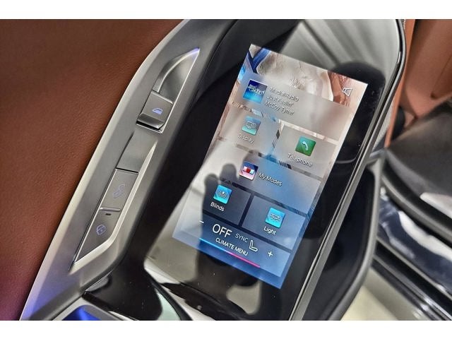 2025 BMW 750e xDrive 750e xDrive