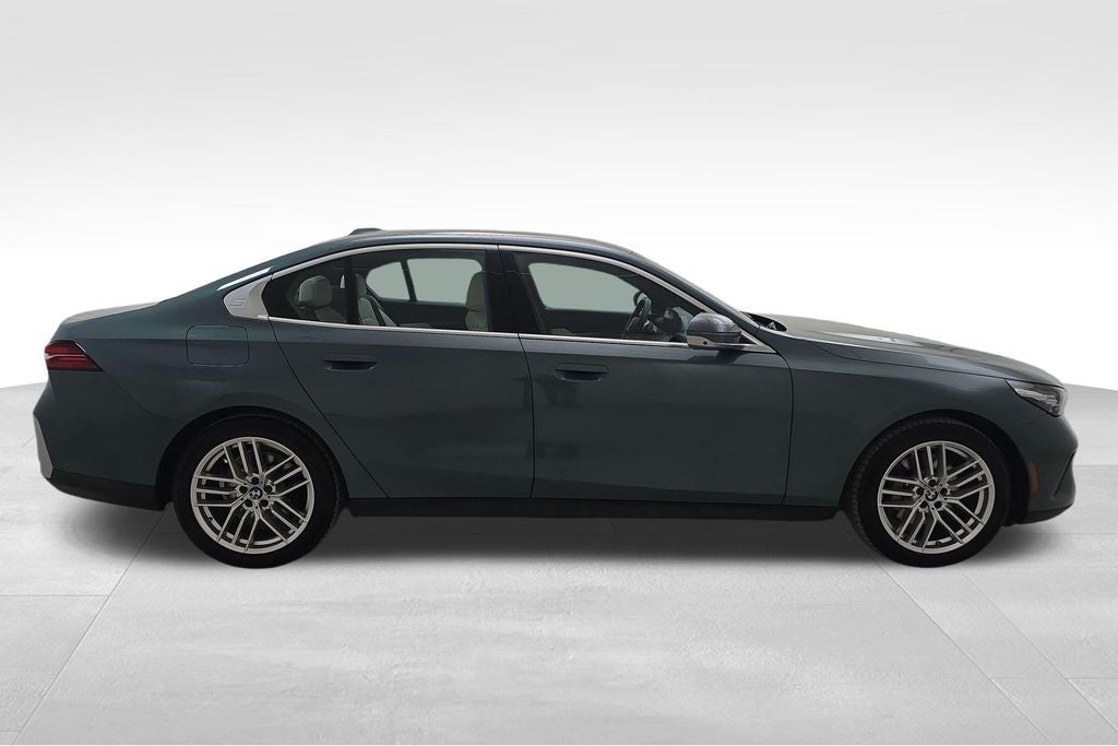 2024 BMW 5 Series 530i xDrive