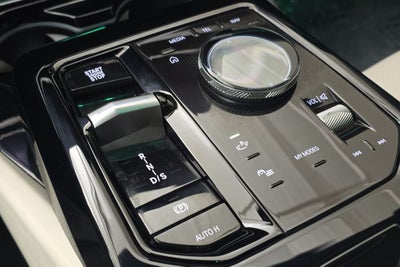 2024 BMW 5 Series 530i xDrive