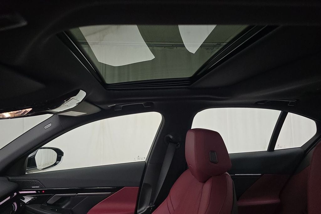 2025 BMW 530i 530i xDrive