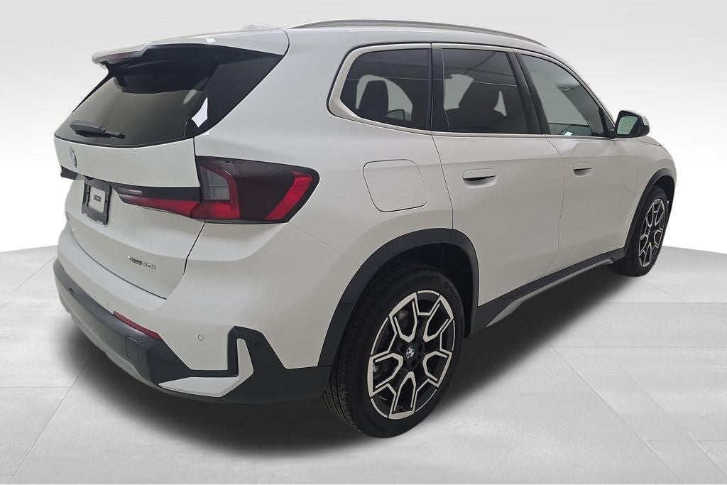 2027 BMW X1 xDrive28i