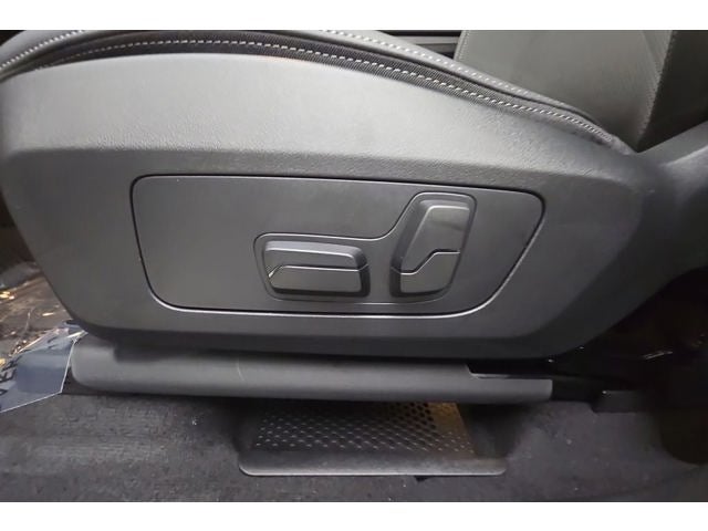 2027 BMW X1 xDrive28i