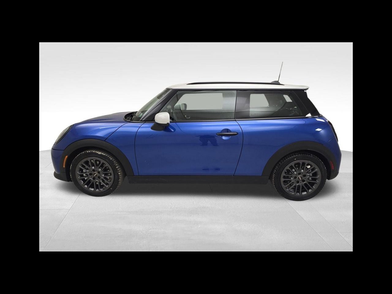 2026 MINI 2 DOOR SIGNATURE PLUS