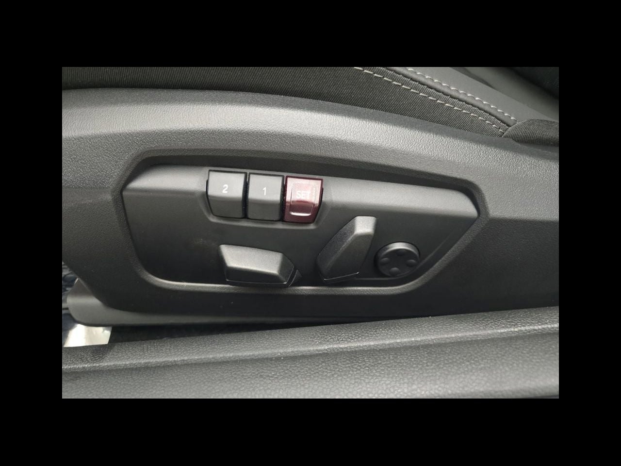 2026 MINI 2 DOOR SIGNATURE PLUS