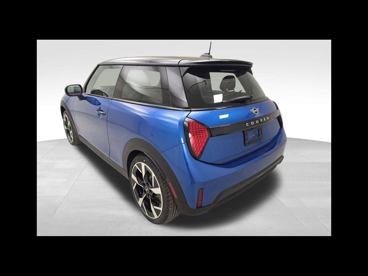 2026 MINI 2 DOOR SIGNATURE PLUS