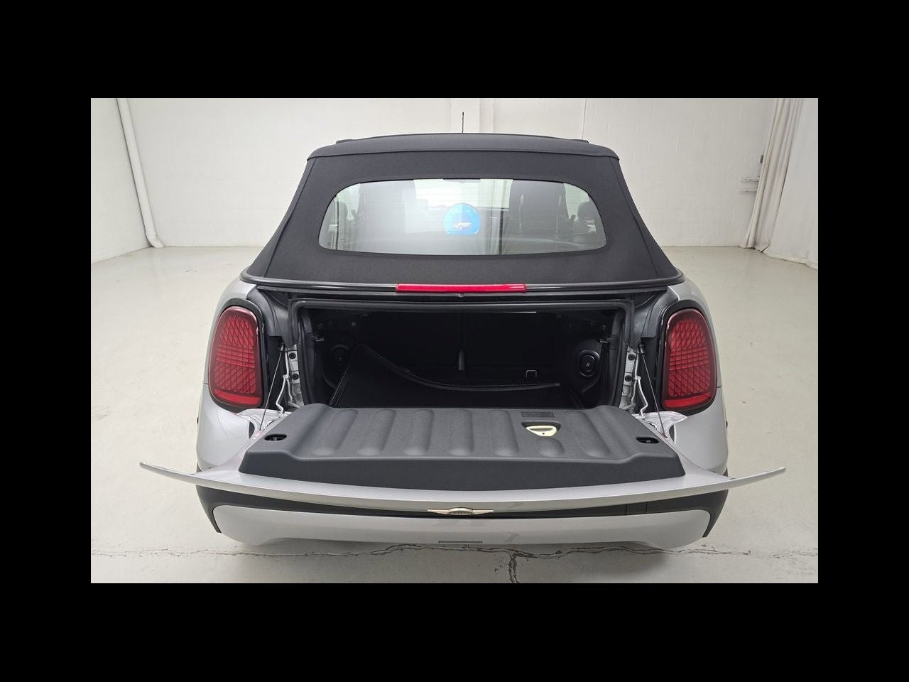 2026 MINI CONVERTIBLE SIGNATURE PLUS