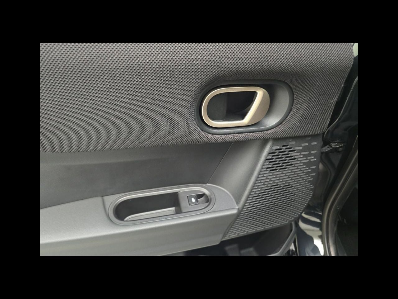 2026 MINI 4 DOOR ICONIC