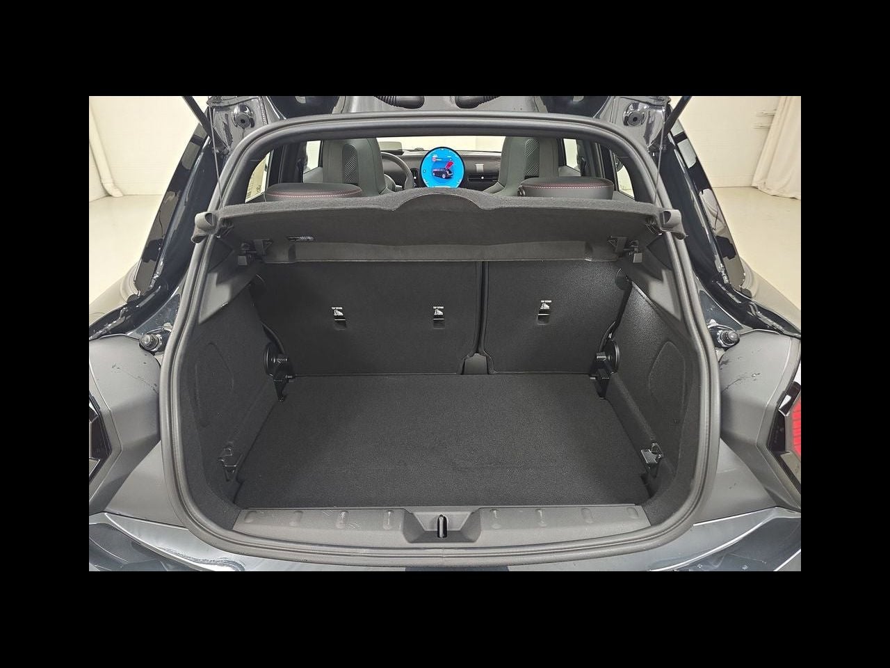 2026 MINI 4 DOOR ICONIC