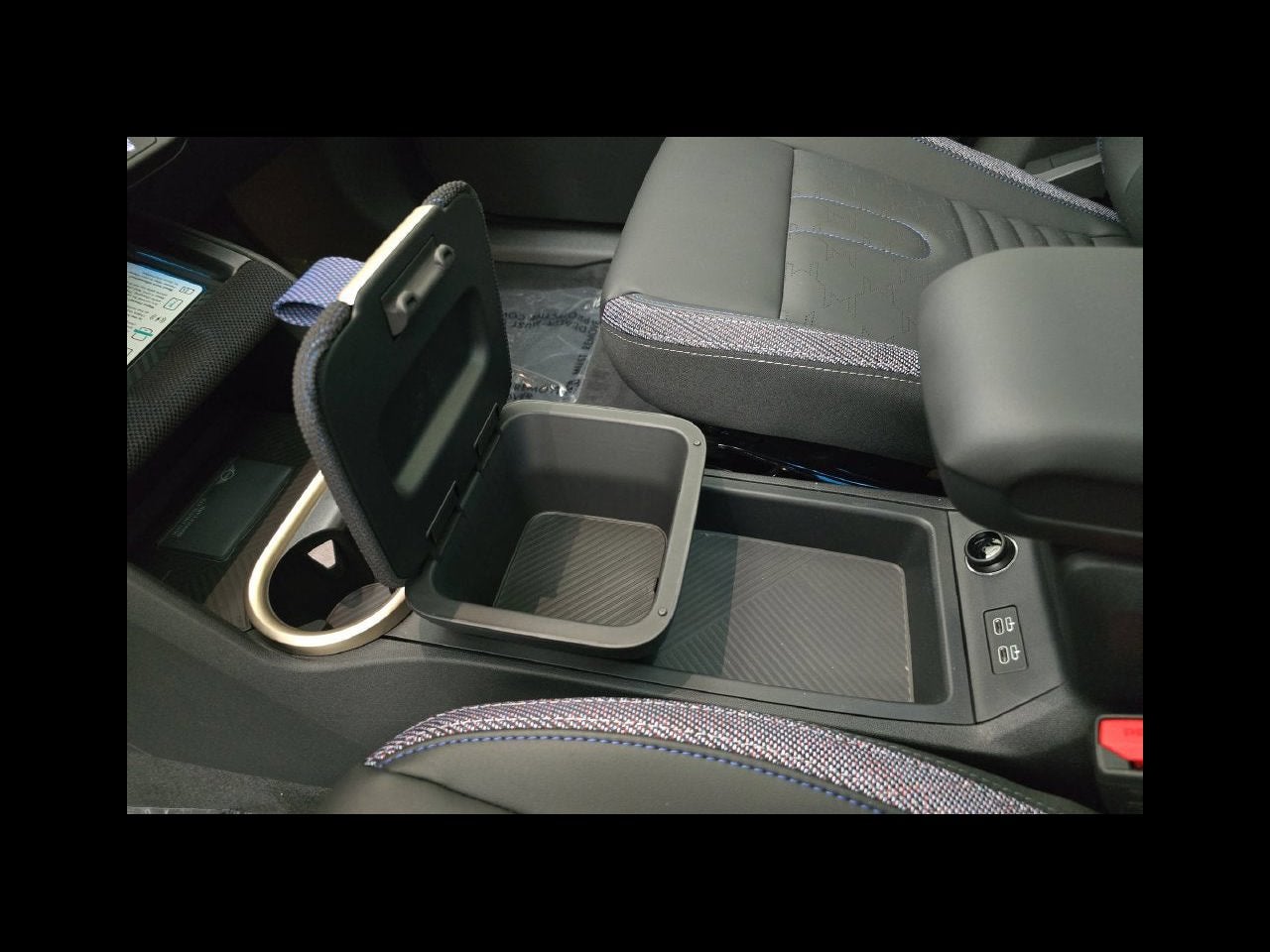 2027 MINI COUNTRYMAN SIGNATURE PLUS