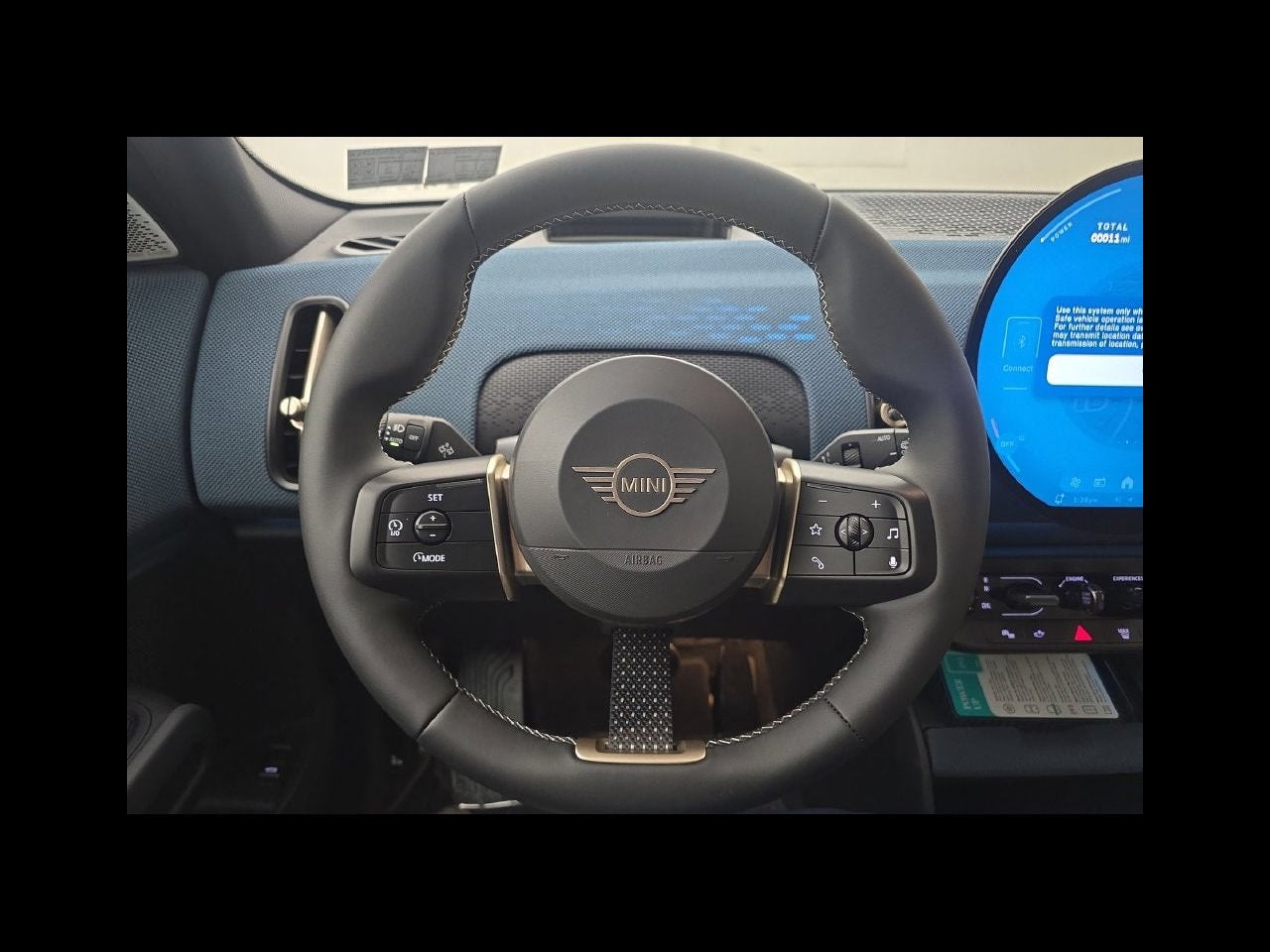 2027 MINI COUNTRYMAN ICONIC
