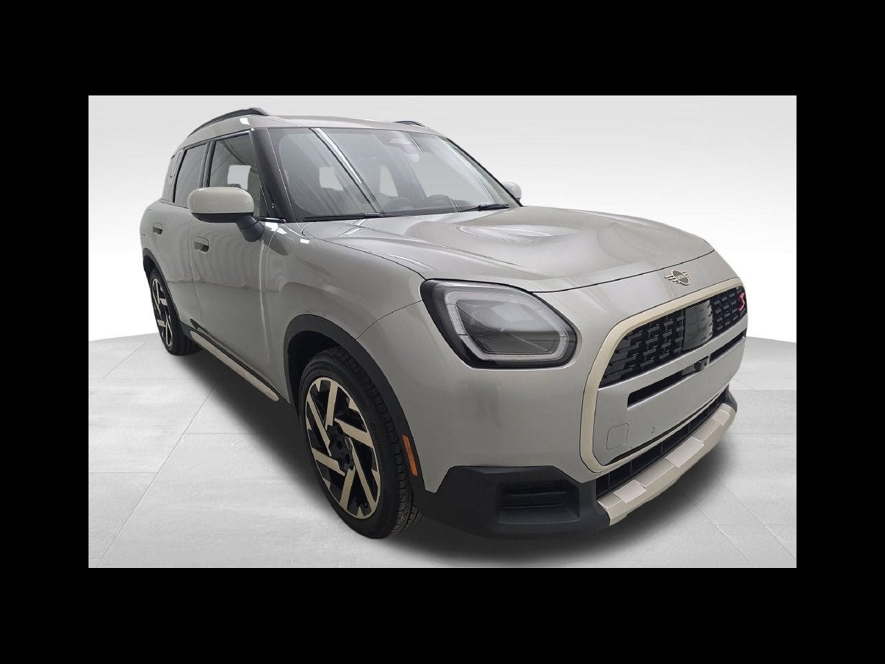 2027 MINI COUNTRYMAN ICONIC