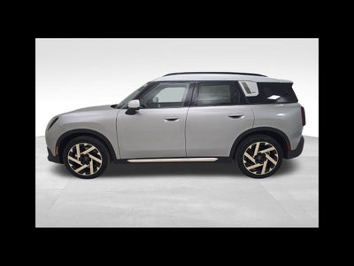 2027 MINI COUNTRYMAN ICONIC